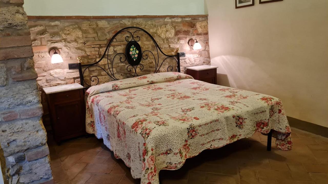 Agriturismo Casavaiano กัมบาสซี แตร์เม ภายนอก รูปภาพ