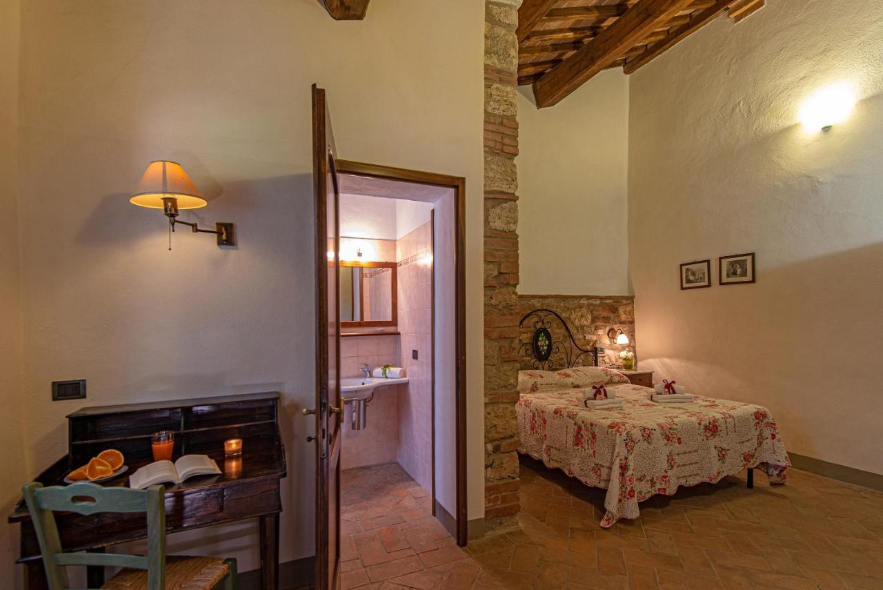 Agriturismo Casavaiano กัมบาสซี แตร์เม ภายนอก รูปภาพ