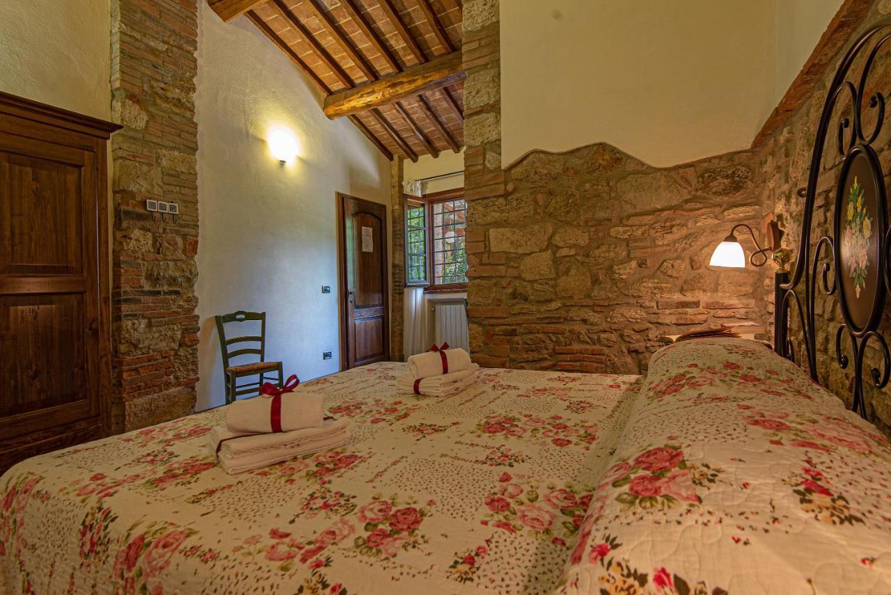 Agriturismo Casavaiano กัมบาสซี แตร์เม ภายนอก รูปภาพ