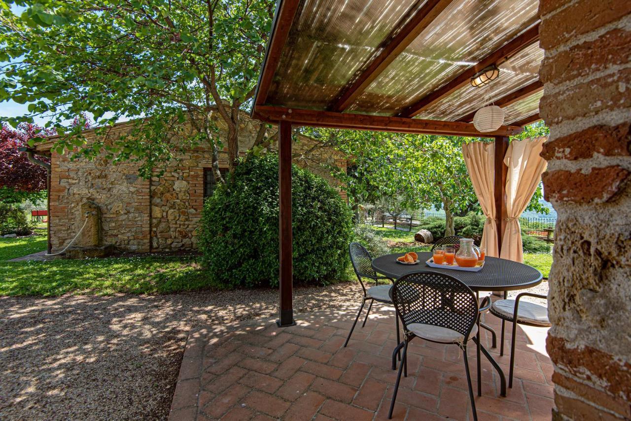 Agriturismo Casavaiano กัมบาสซี แตร์เม ภายนอก รูปภาพ
