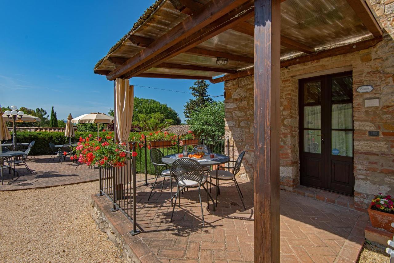 Agriturismo Casavaiano กัมบาสซี แตร์เม ภายนอก รูปภาพ