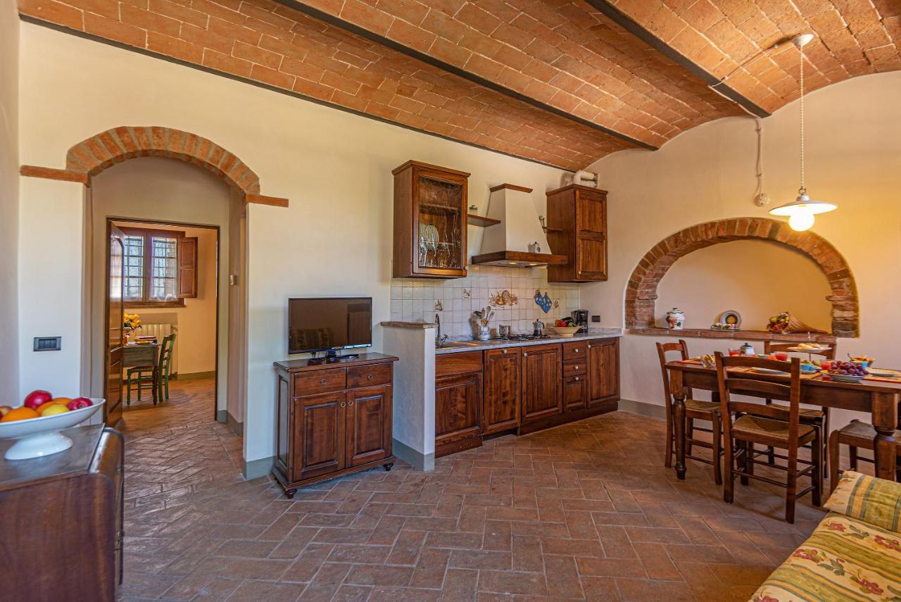 Agriturismo Casavaiano กัมบาสซี แตร์เม ภายนอก รูปภาพ