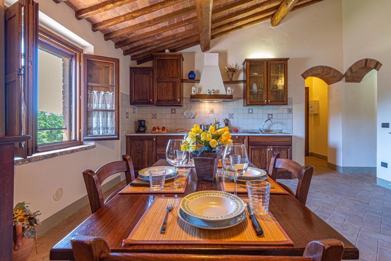 Agriturismo Casavaiano กัมบาสซี แตร์เม ภายนอก รูปภาพ