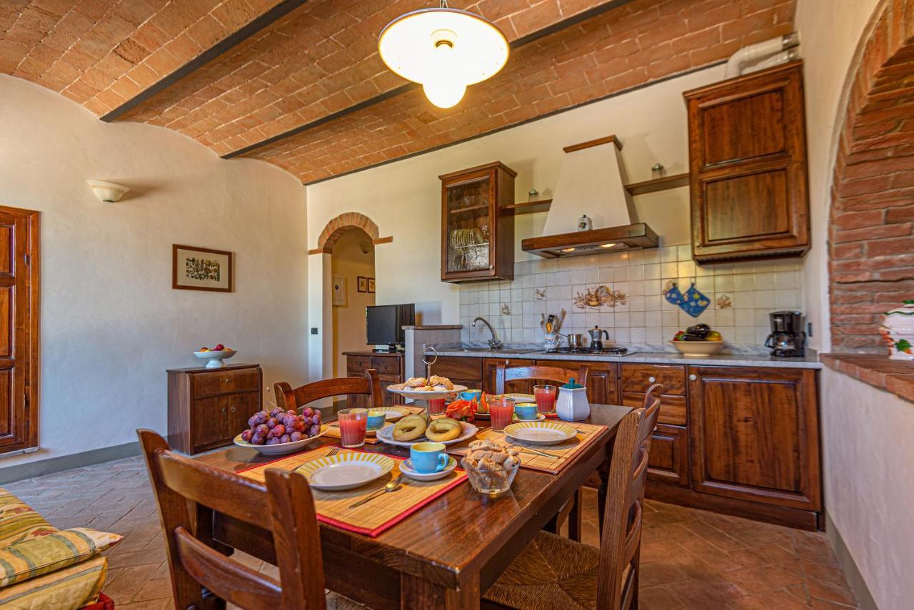 Agriturismo Casavaiano กัมบาสซี แตร์เม ภายนอก รูปภาพ